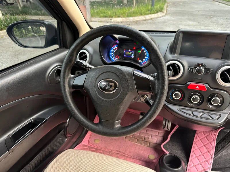 Zotye d2