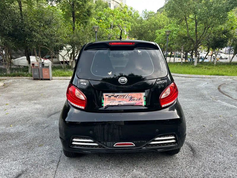 Zotye d2