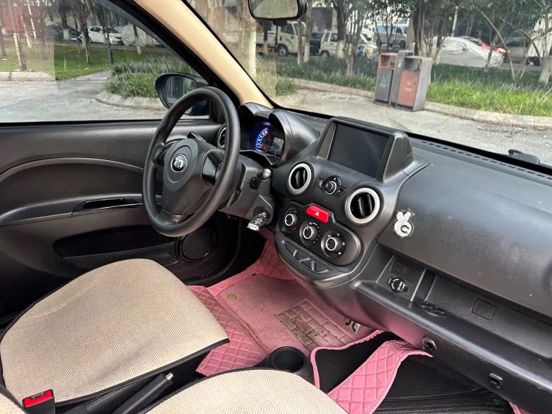 Zotye d2
