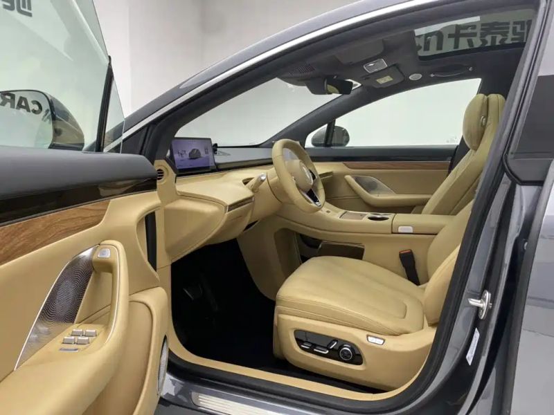 Luxeed zhijiangr7