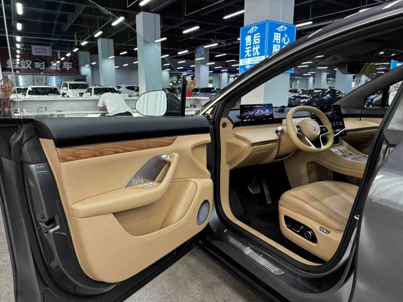 Luxeed zhijiangr7