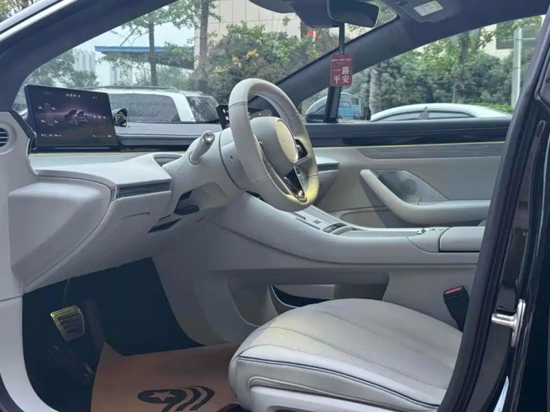 Luxeed 智界s7