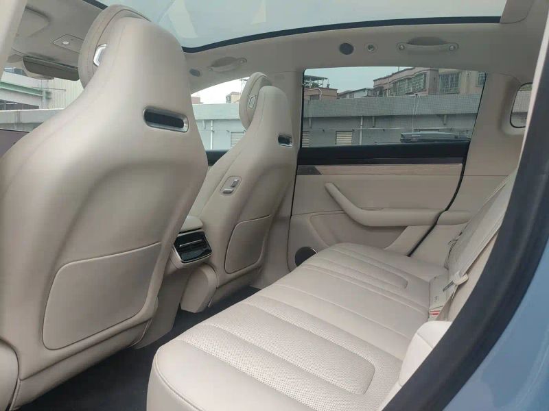 Luxeed zhijiangr7