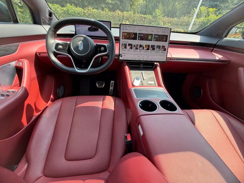 Luxeed r7