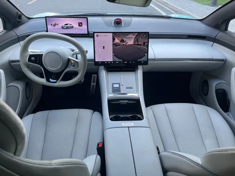 Luxeed 智界s7