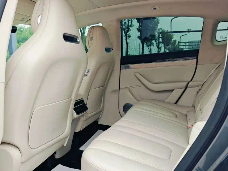 Luxeed r7