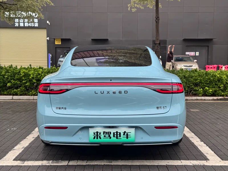 Luxeed 智界s7