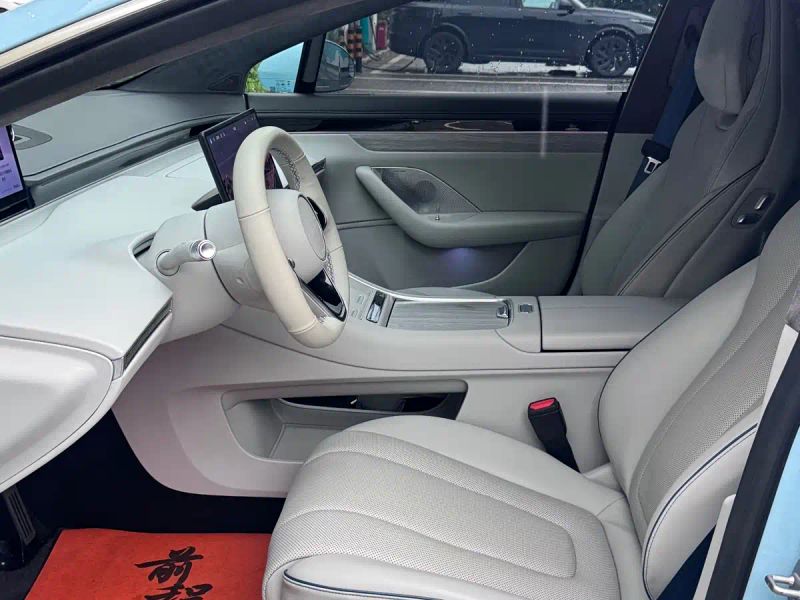Luxeed 智界s7