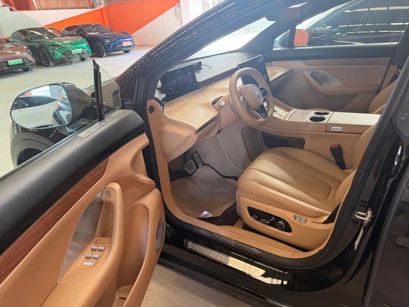Luxeed r7