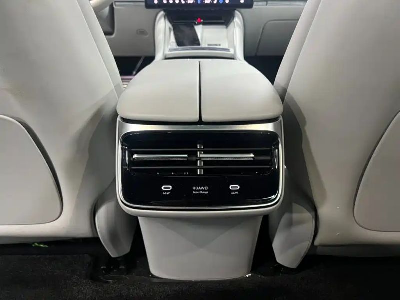 Luxeed s7