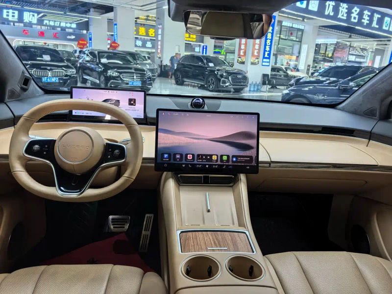 Luxeed r7