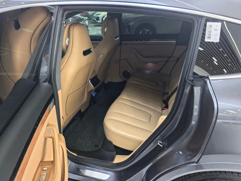 Luxeed r7