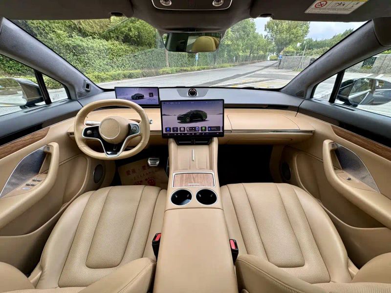 Luxeed r7