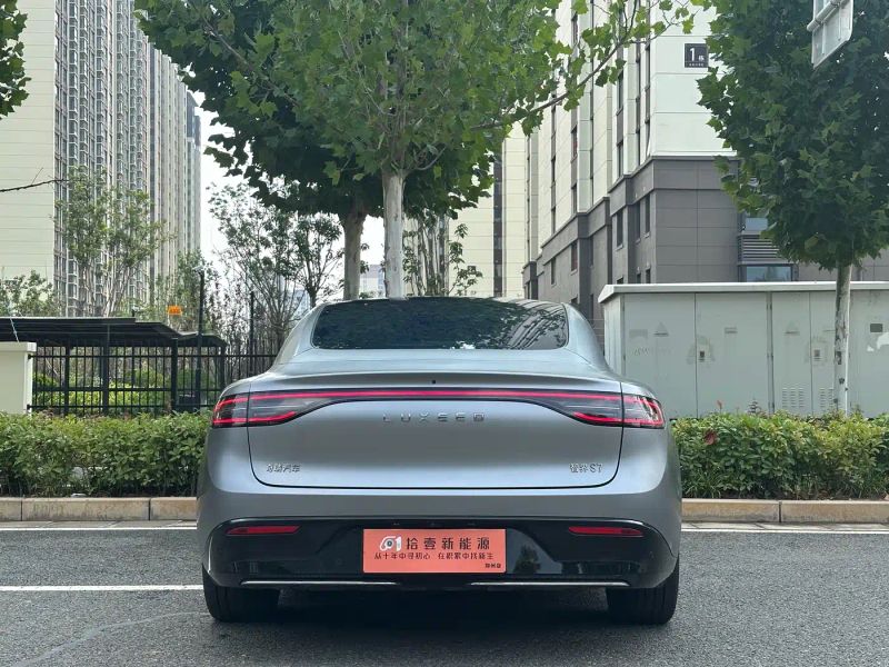 Luxeed 智界s7