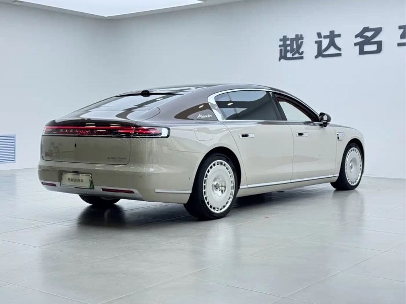 Zun_jie suv