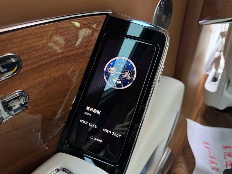 Zun_jie suv