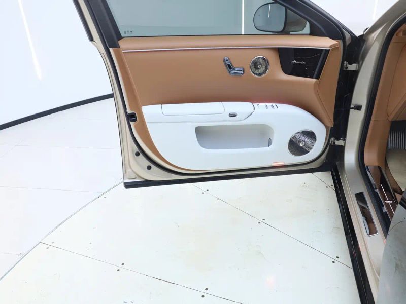 Zun_jie suv