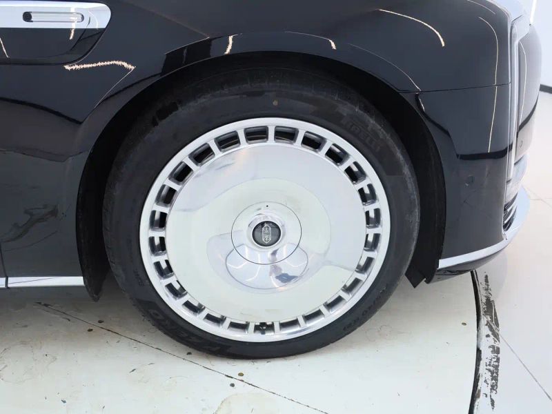 Zun_jie suv