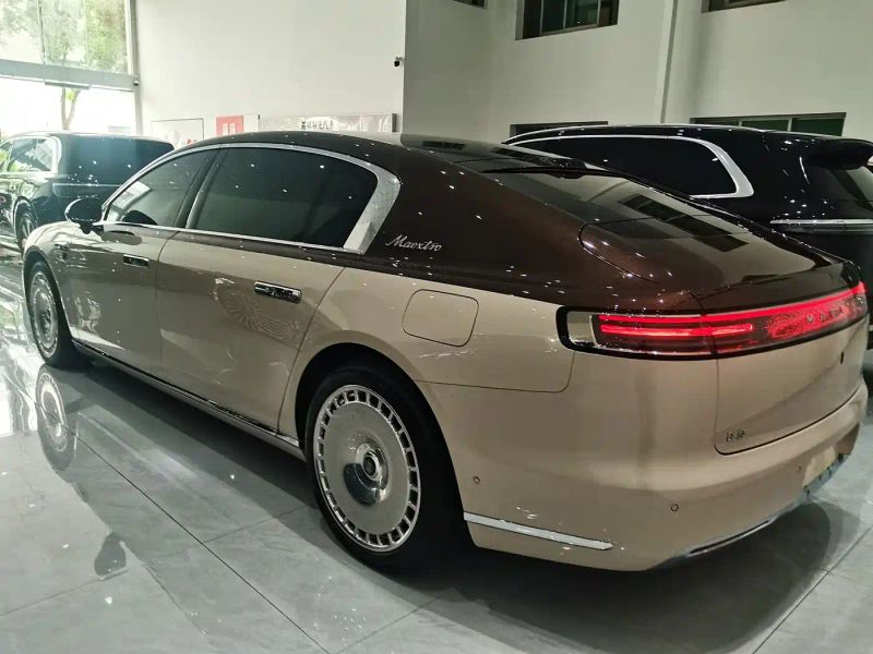 Zun_jie suv