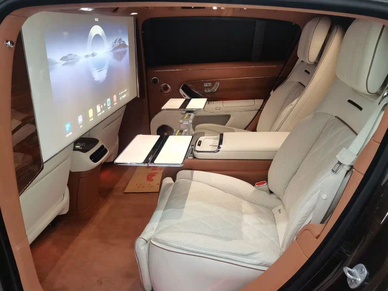 Zun_jie suv