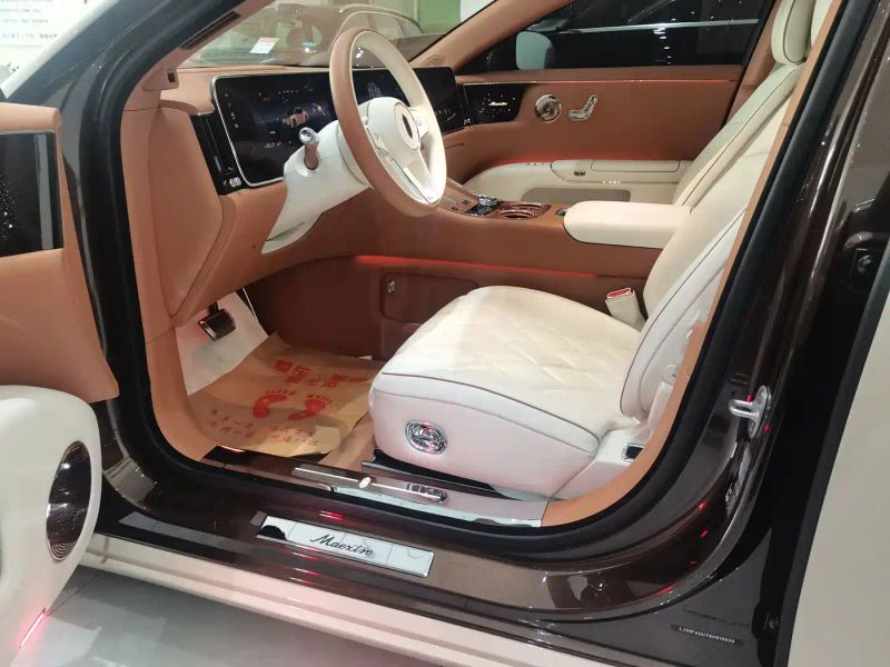 Zun_jie suv