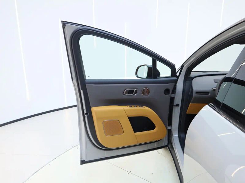 li li-xiang-i8