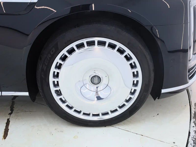 Zun_jie suv
