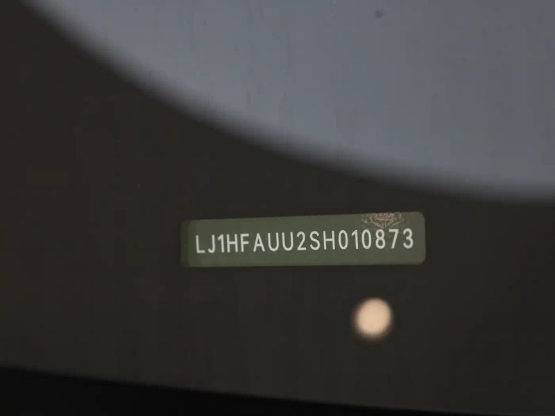 Zun_jie suv