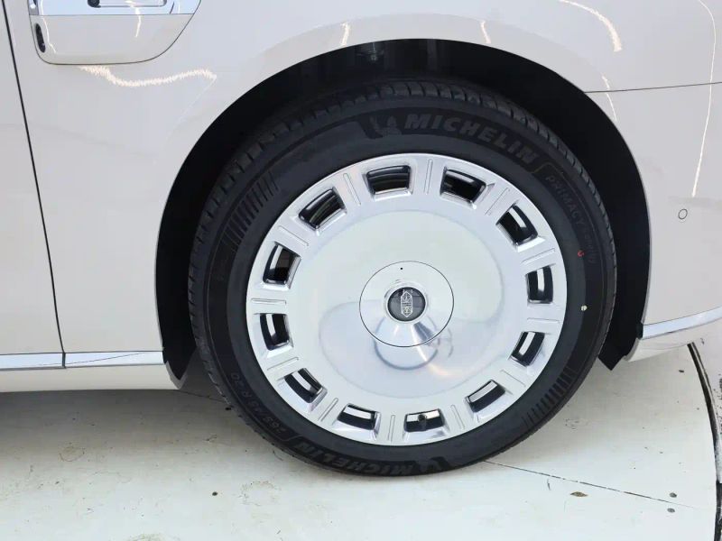 Zun_jie suv