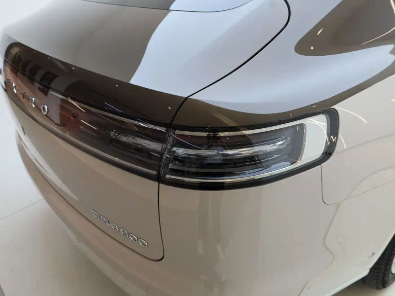 Zun_jie suv