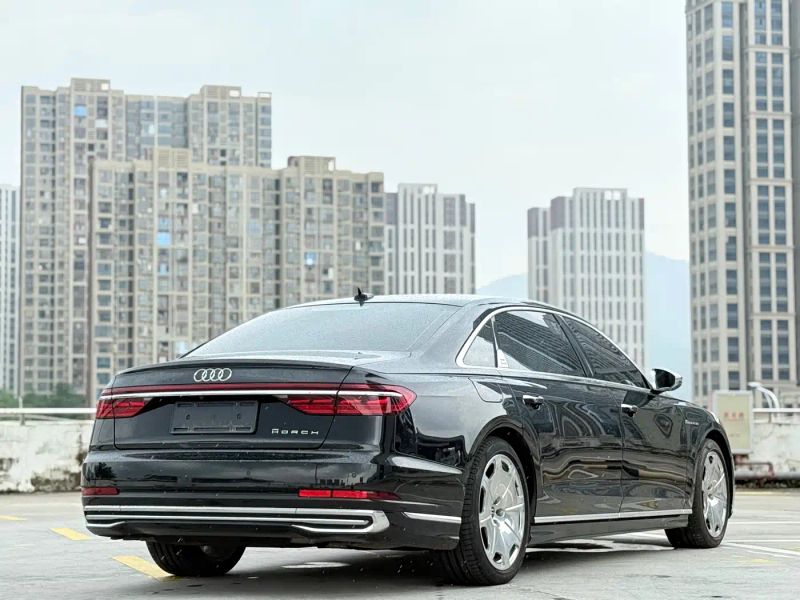 Audi A8