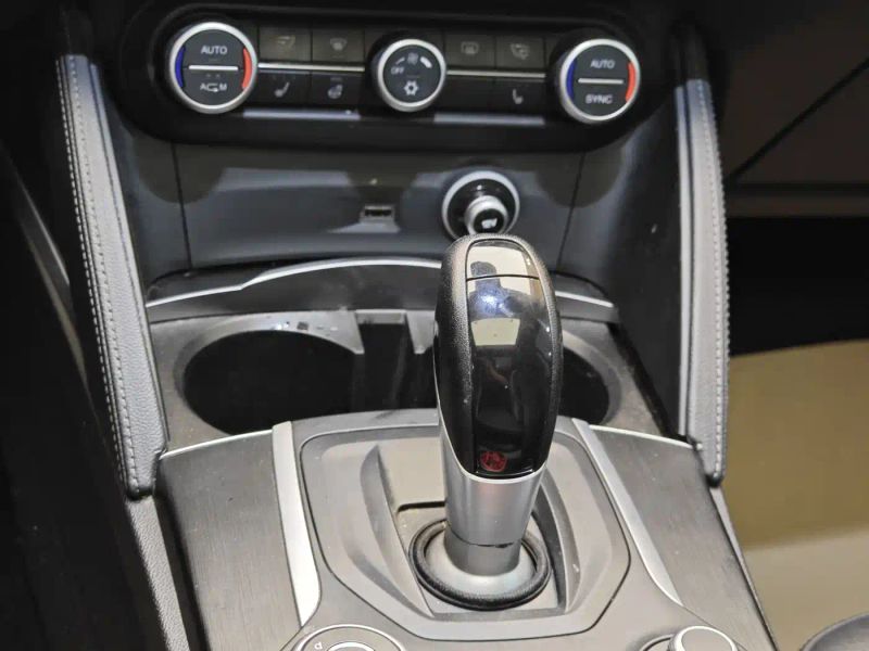 giulia stelvio