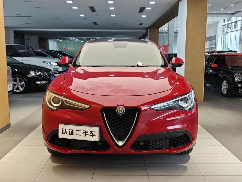giulia stelvio