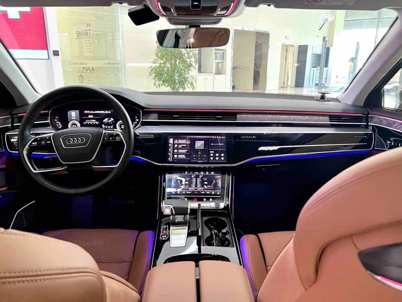Audi A8