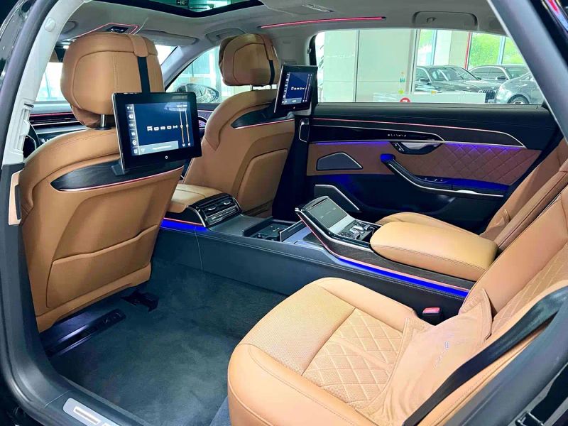 Audi A8