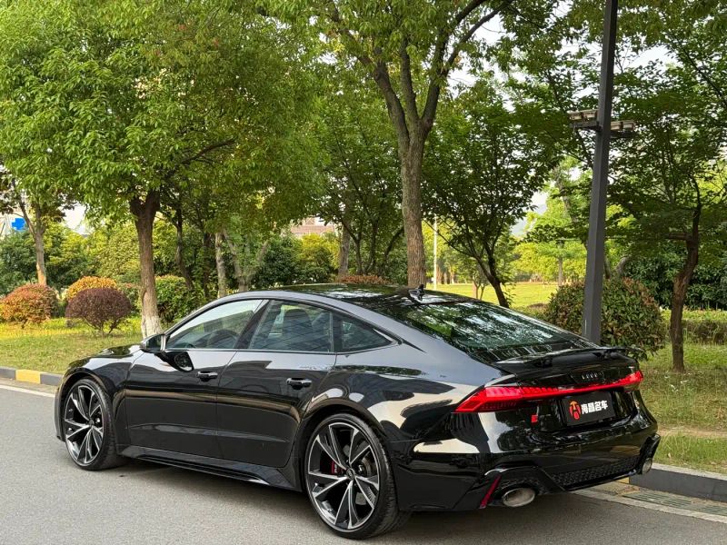 Audi rs
