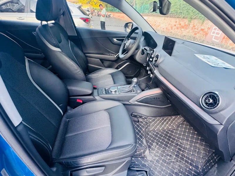Audi q2l