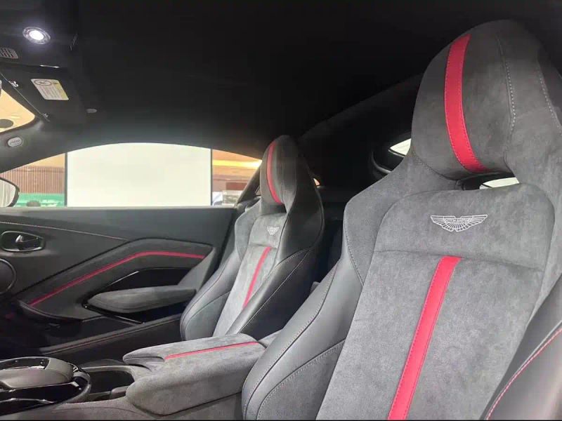 Aston-martin vantage