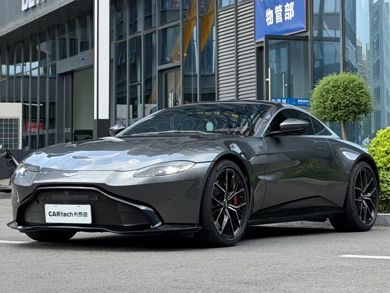 Aston-martin vantage