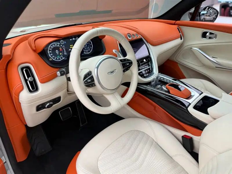 Aston-martin dbx
