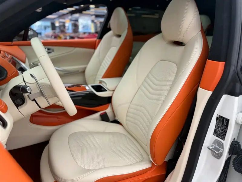 Aston-martin dbx