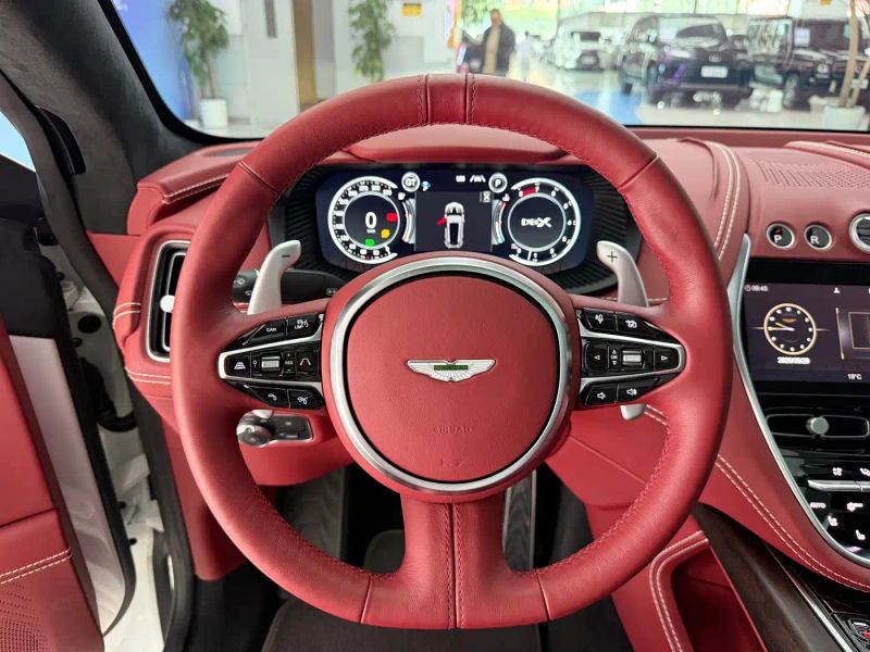Aston-martin dbx