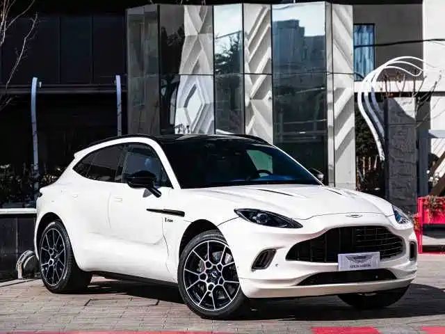 Aston-martin dbx