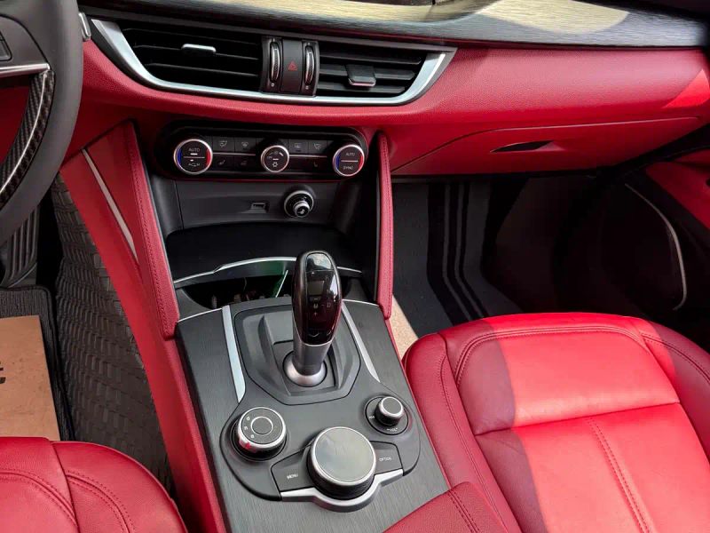 giulia stelvio