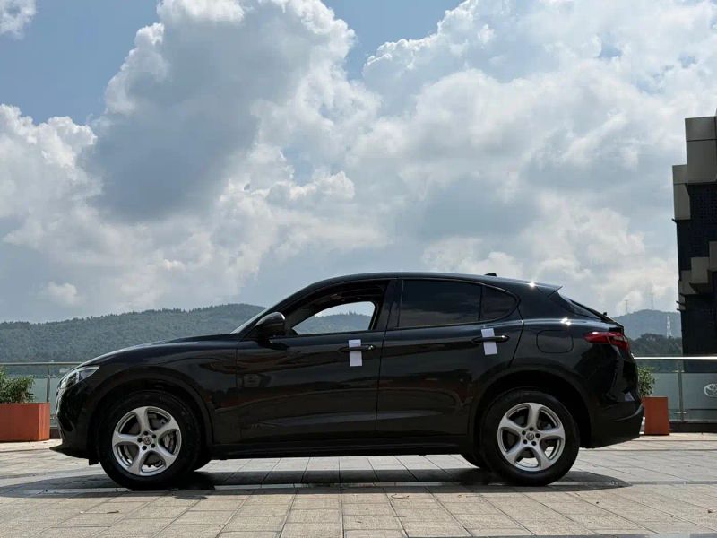 giulia stelvio