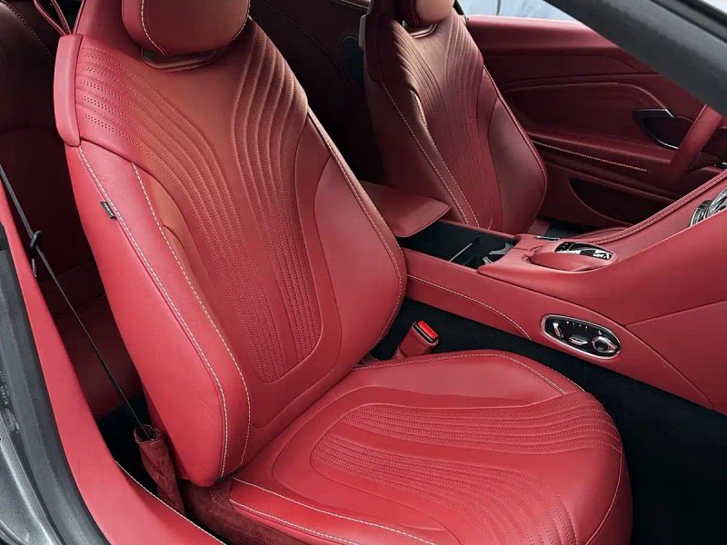 Aston-martin aston-martin-db11