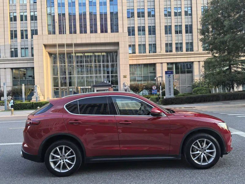 giulia stelvio