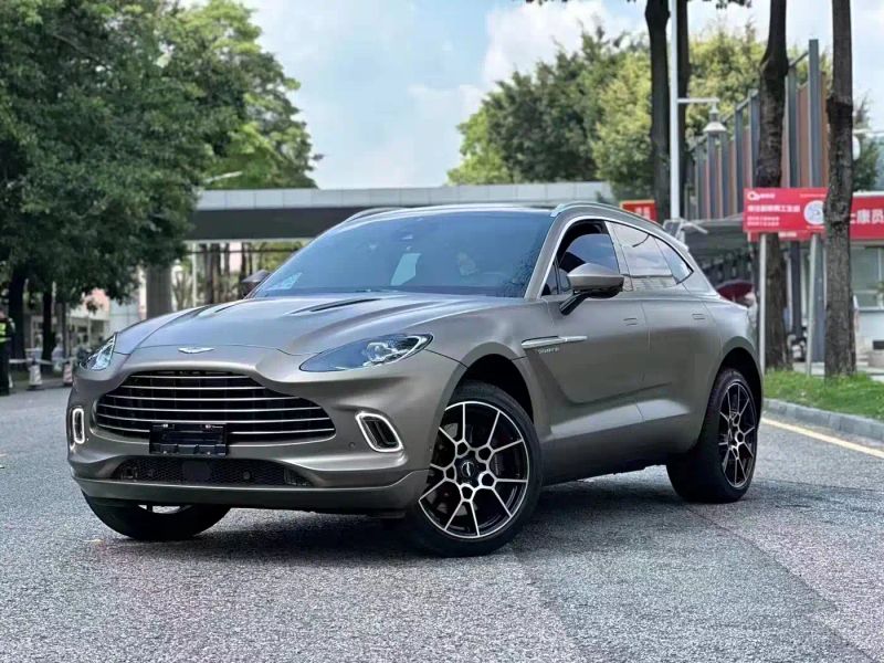Aston-martin dbx