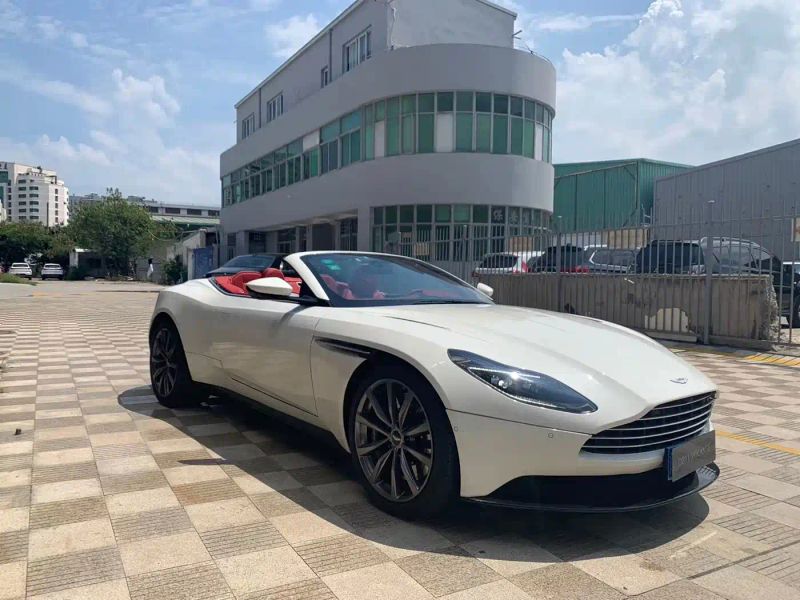 Aston-martin db