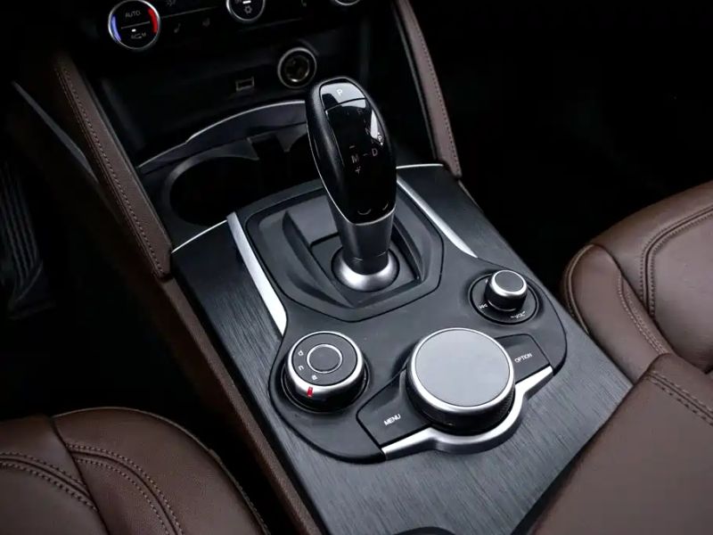 giulia stelvio